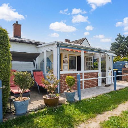 Beautiful Bungalow In Poel Near The Beach Fahrdorf  Eksteriør billede