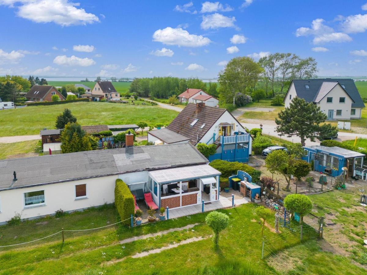 Beautiful Bungalow In Poel Near The Beach Fahrdorf  Eksteriør billede